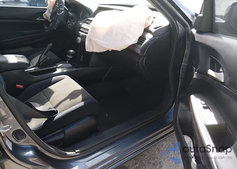 2010 Honda Accord 2.4 Lx-P z USA, uszkodzony, nr VIN 1HGCP2F40AA120313